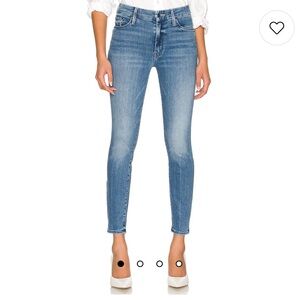 Mother The Looker in Graffiti Girl. 27